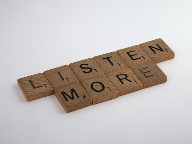Cover Image for 5 Reasons Why Social Listening is Crucial for Your Business